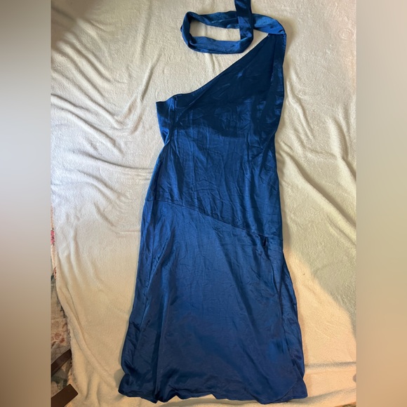 Lulus Reglan Blue Satin One-Shoulder Sash Midi Dress - Picture 9 of 9